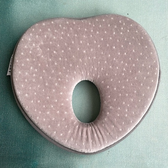 Baby Head Shaping Pillow + Cotton Swaddle + Tummy Time Play Mat - Picture 5 of 15